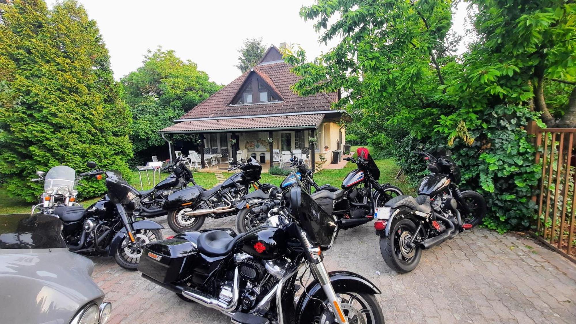 Biker Holiday Home Balatonakarattya Eksteriør bilde